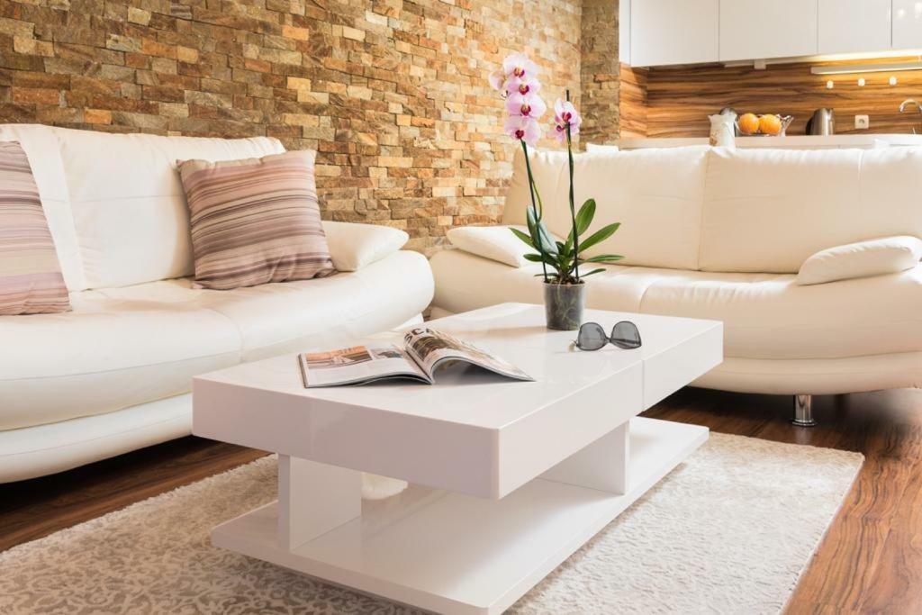 Nice And Cozy Flat In The Center Sofia Exterior foto