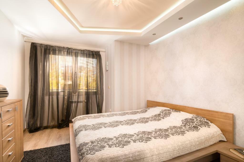 Nice And Cozy Flat In The Center Sofia Exterior foto